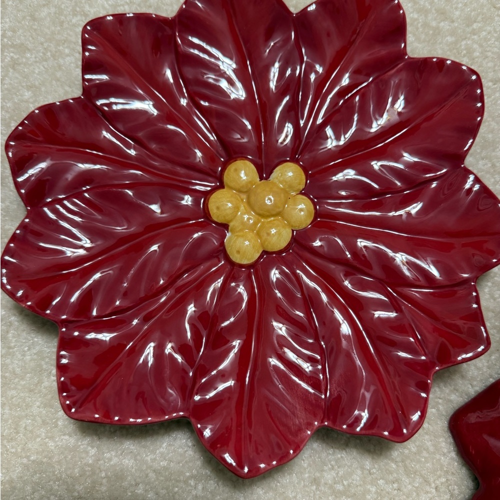 Red Poinsettia Holiday Decorative Plates (2) - Picture 3 of 10